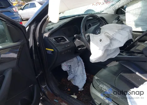 2015 Hyundai Sonata Limited z USA, uszkodzony, nr VIN 5NPE34AF7FH250502